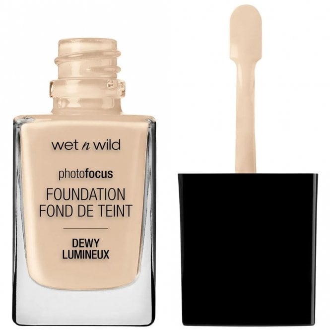 Wet N Wild Photo Focus Dewy Foundation 28ml - Soft Ivory